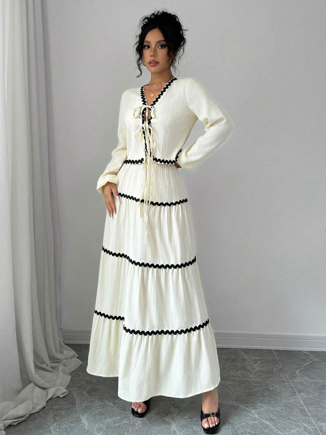 Women's Two-Piece Set | V-Neck Ruffled