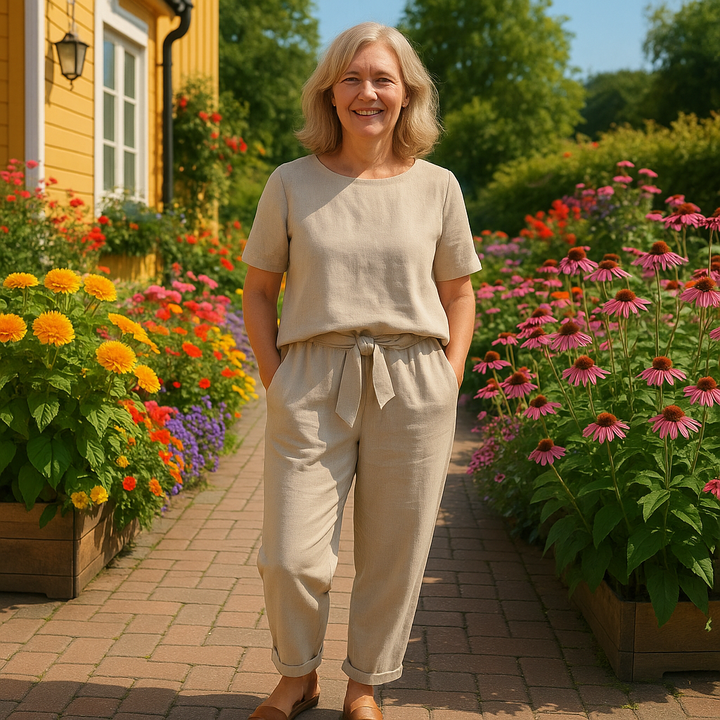Women's Two-Piece Set | Short Sleeve Top Tapered Pants