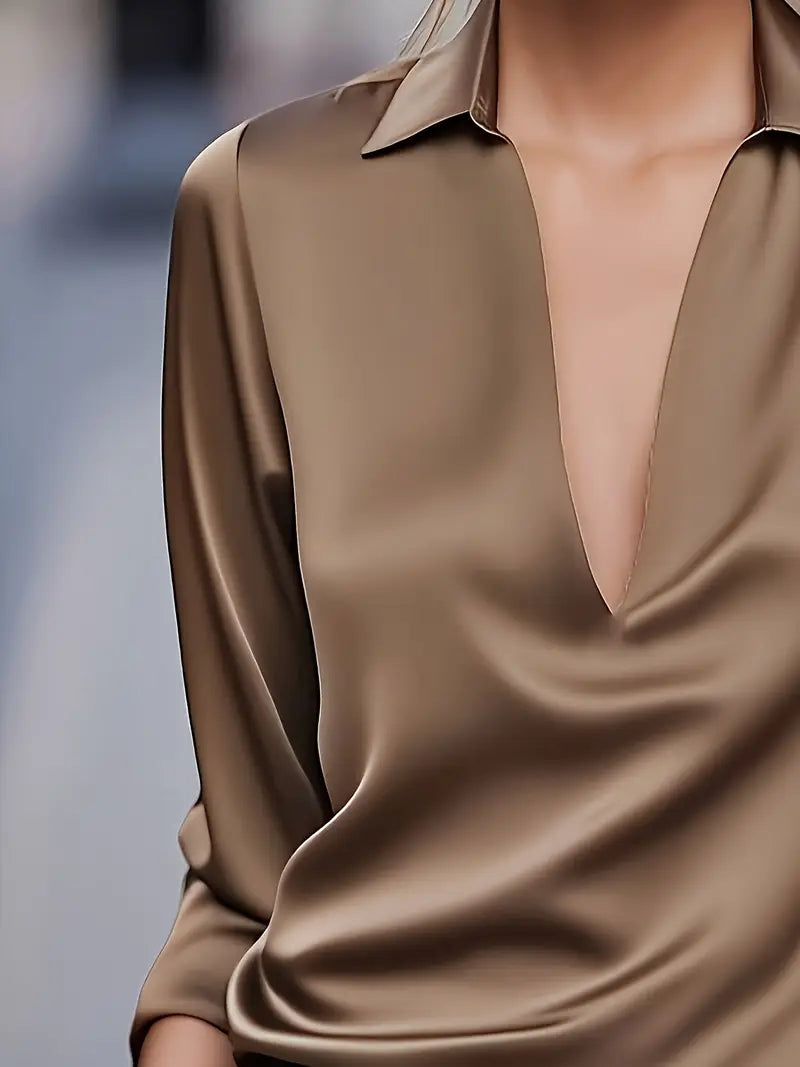Women’s Blouse | Long Sleeve Collared V-Neck