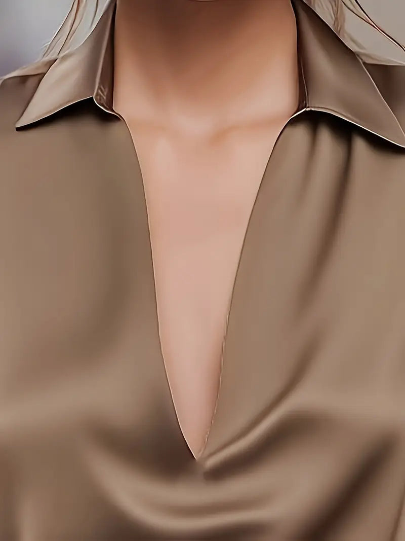 Women’s Blouse | Long Sleeve Collared V-Neck