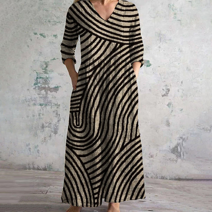 Women's Dress | Curved Stripe Design