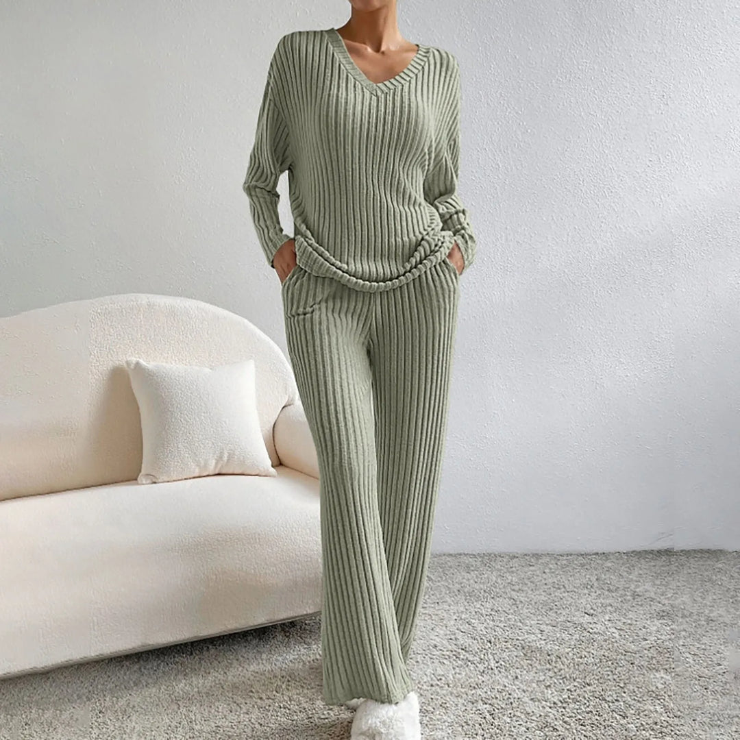 Women's Outfit Set | Long-sleeve Top and Matching Pant