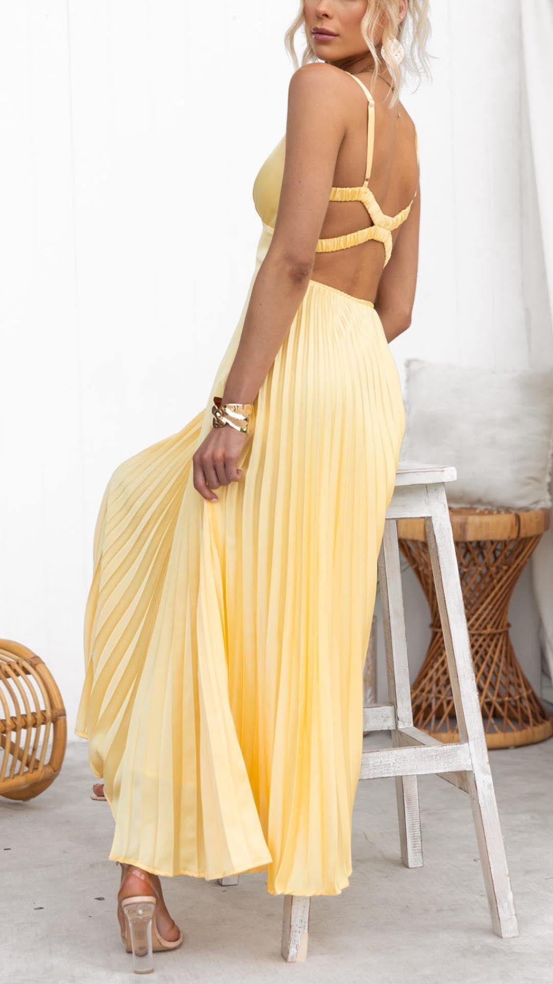 Women’s Dress  | Pleated V-Neck Maxi