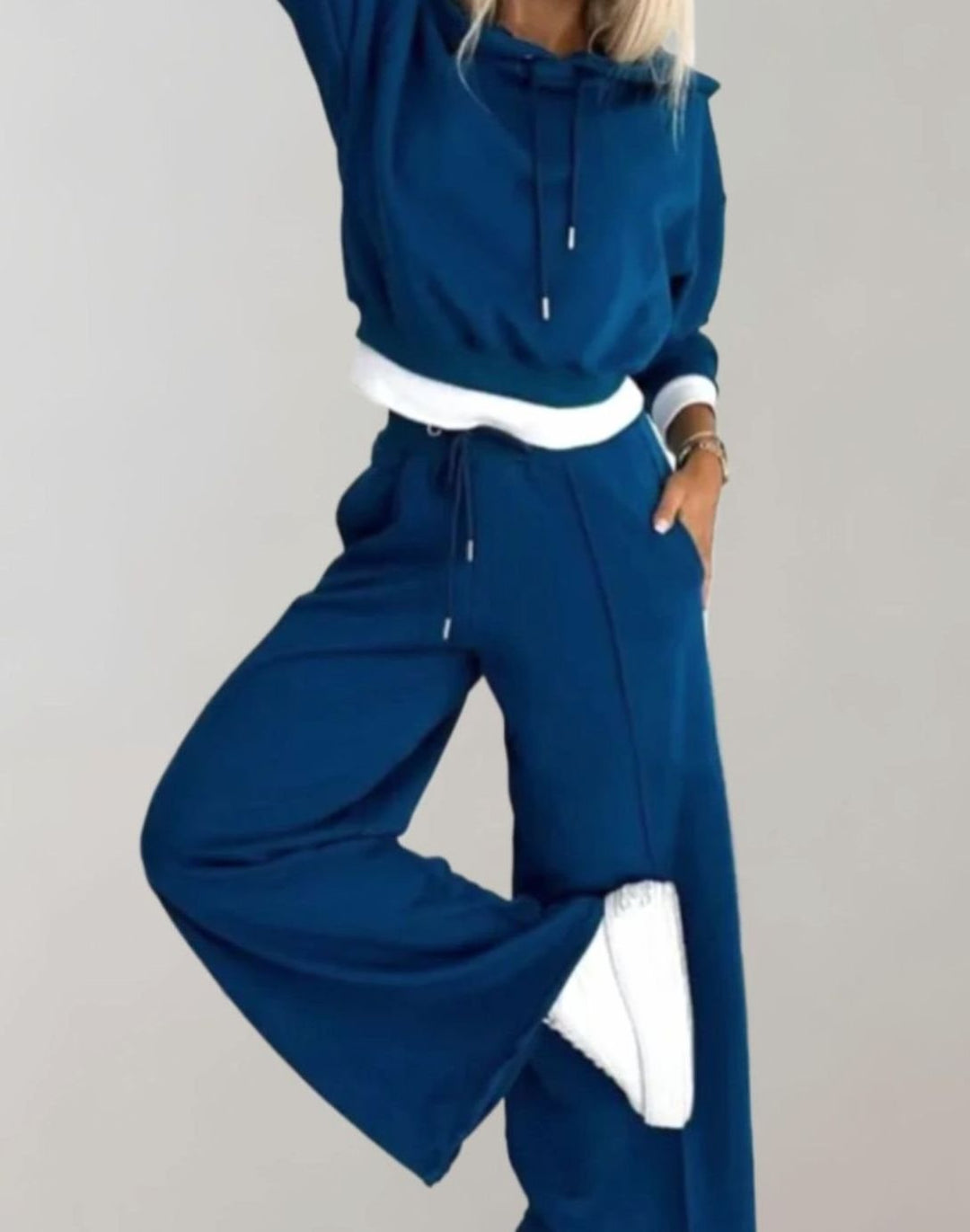 Annabelle | Women's Two-Piece Cropped Hoodie Wide-Leg Tracksuit Pants Set