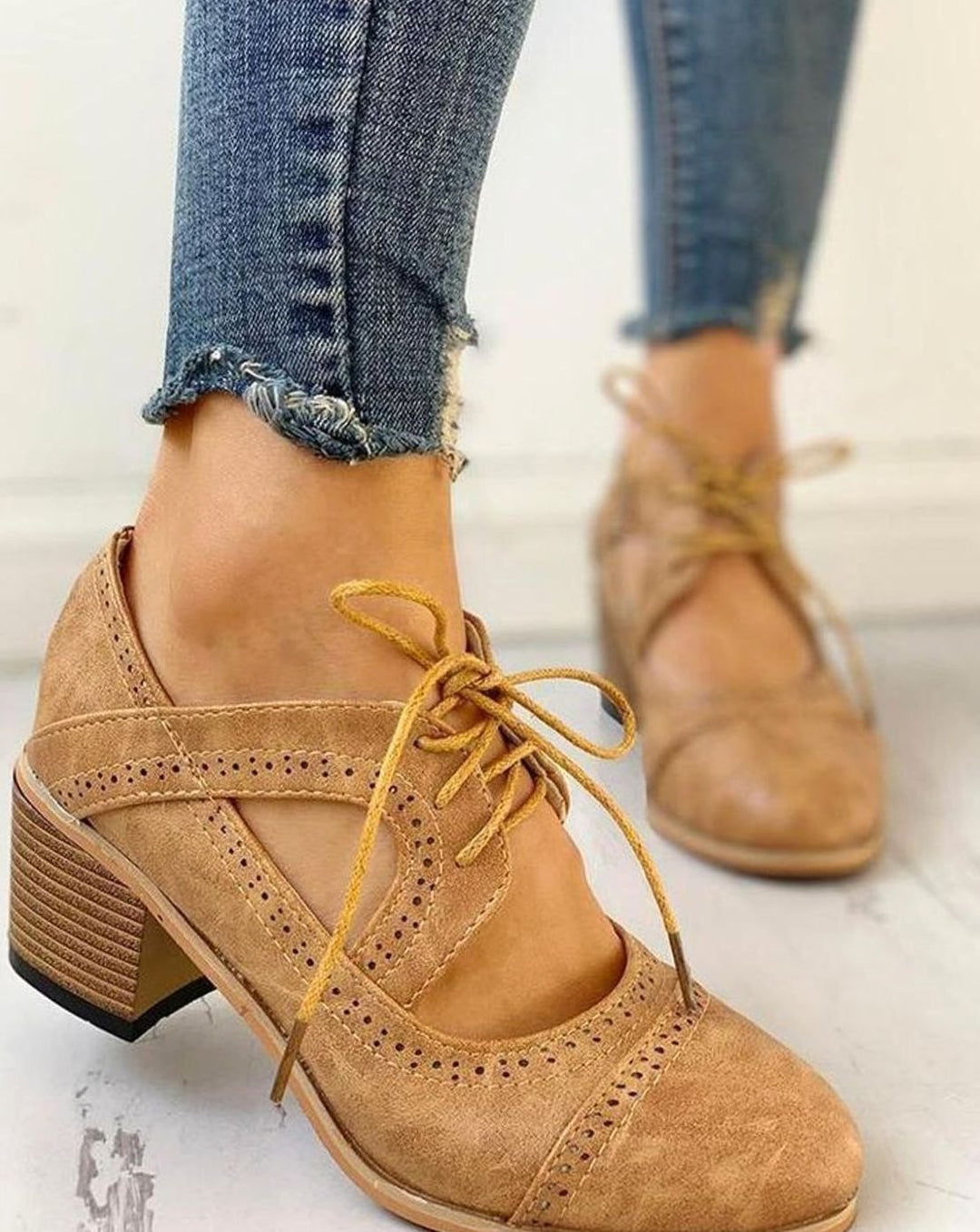 Eleanor | Women's Vintage Lace-Up Block Heel T-Strap Shoes