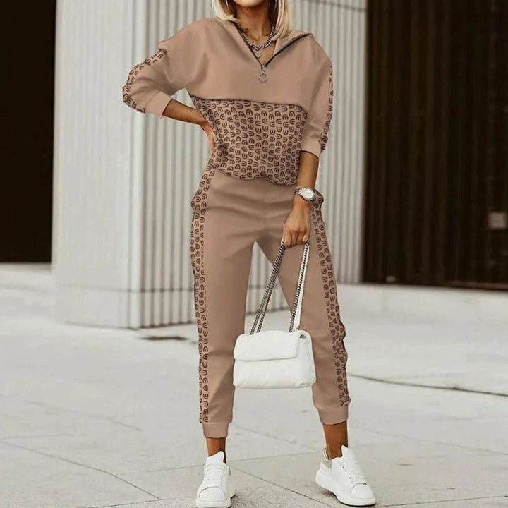 Esther | Women's Relaxed Fit Quarter-Zip Printed Tracksuit Set