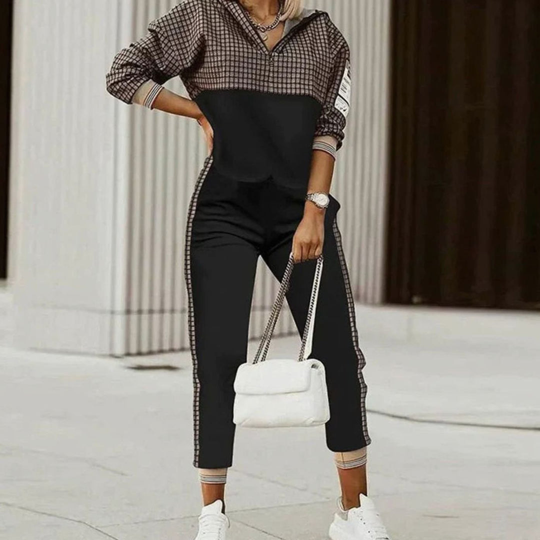 Esther | Women's Relaxed Fit Quarter-Zip Printed Tracksuit Set