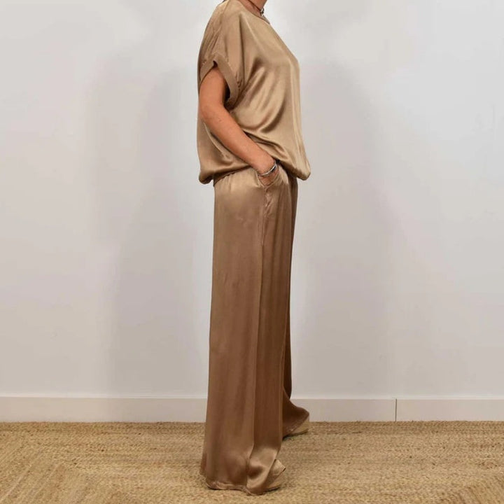 Women's Two-Piece Set | Loose Silhouette Top and Pants
